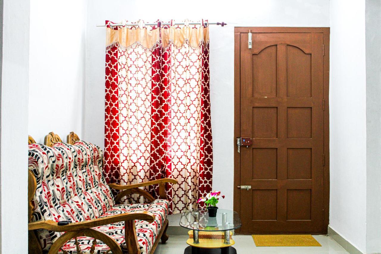 Tranquil Meadows Hues Apartment Kattappana Bagian luar foto