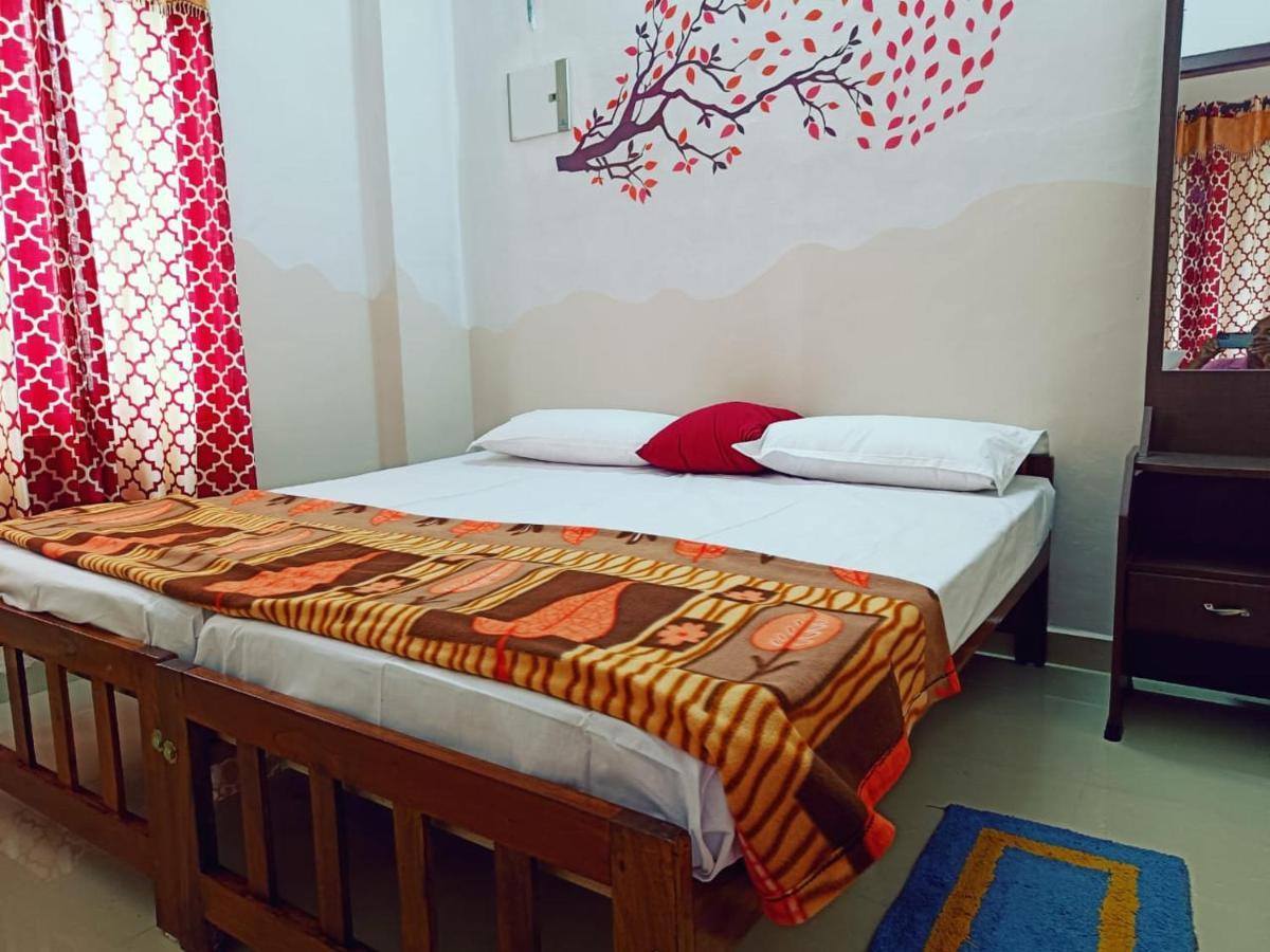 Tranquil Meadows Hues Apartment Kattappana Bagian luar foto